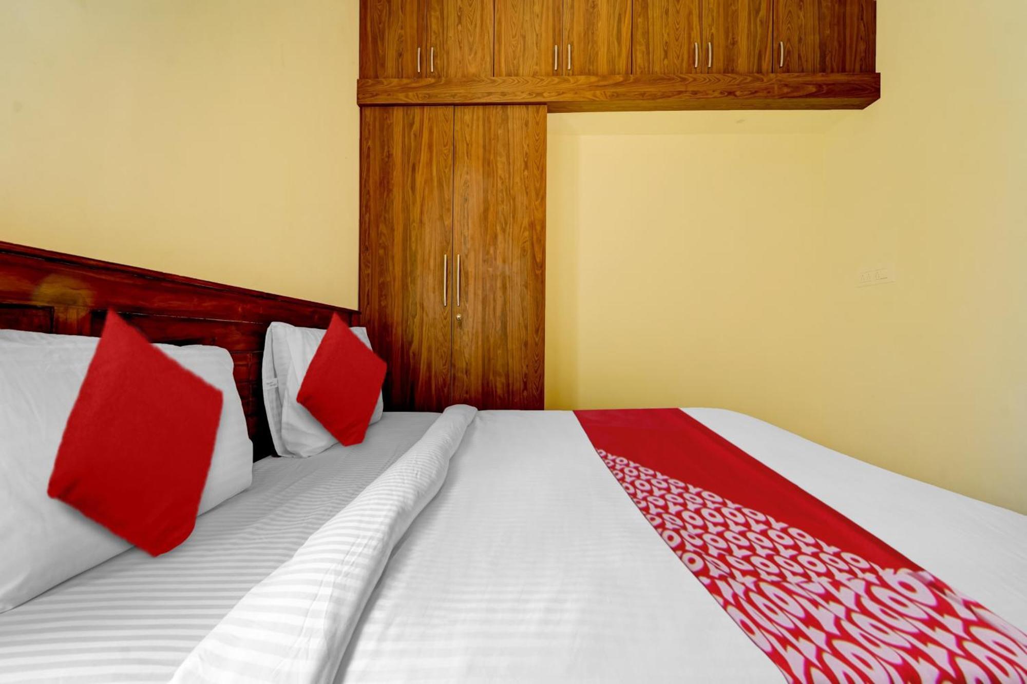 Super Hotel O Mm Home Stays Irugur Exterior photo